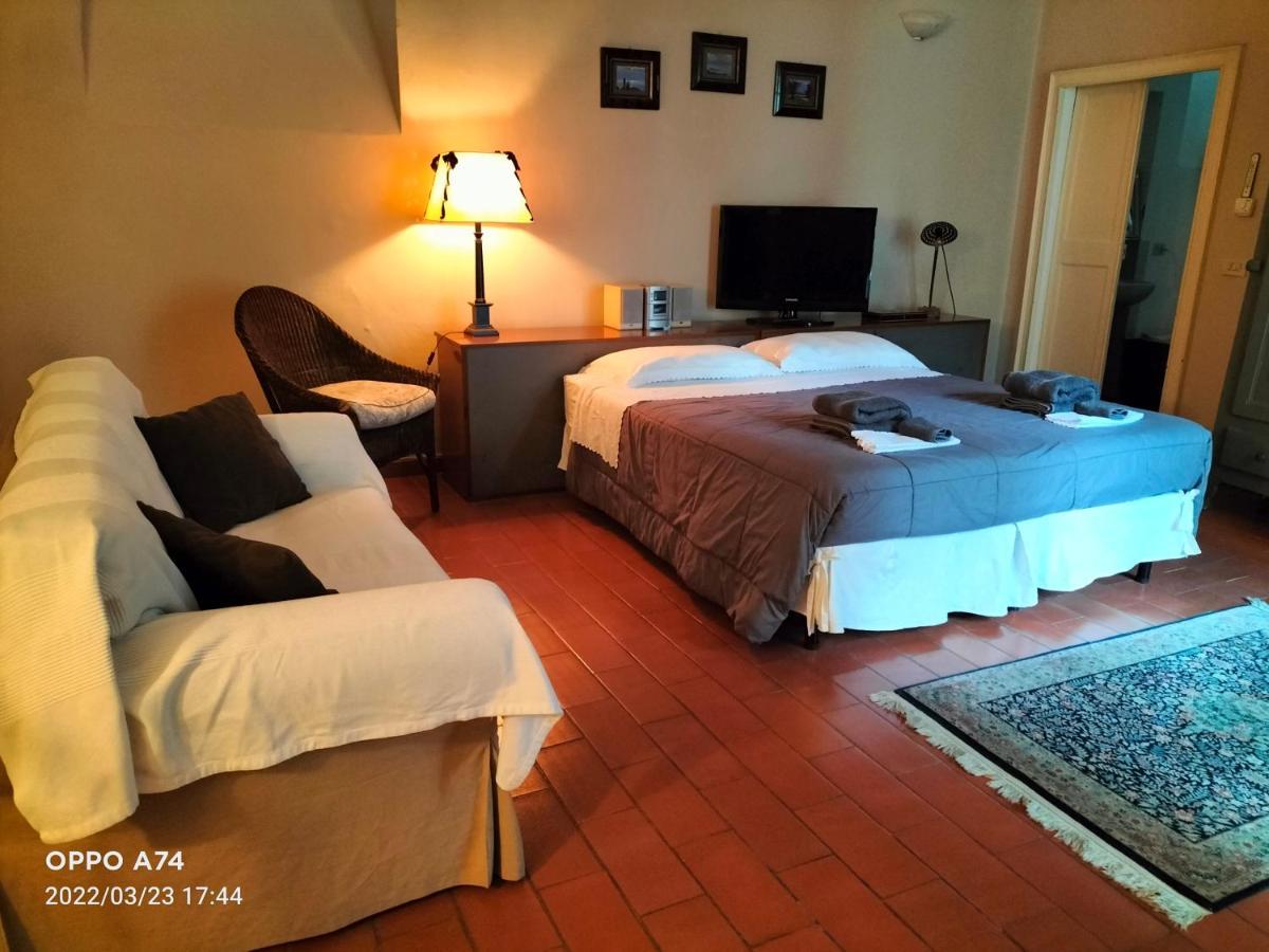 La Casa Sul Giardino- Garden House Apartment Novi Ligure Luaran gambar