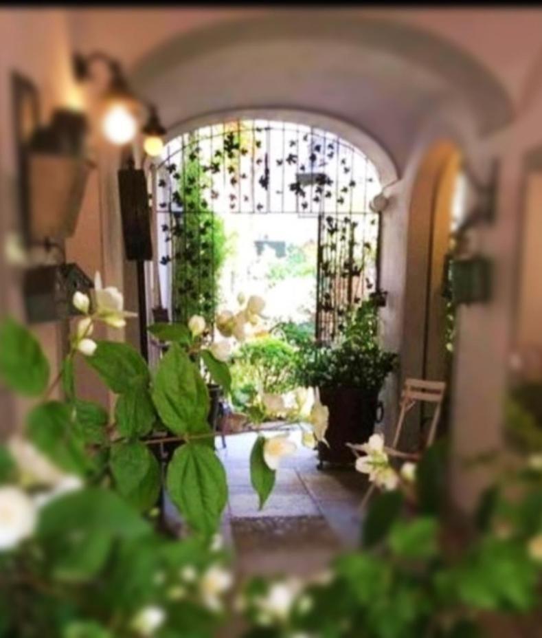 La Casa Sul Giardino- Garden House Apartment Novi Ligure Luaran gambar